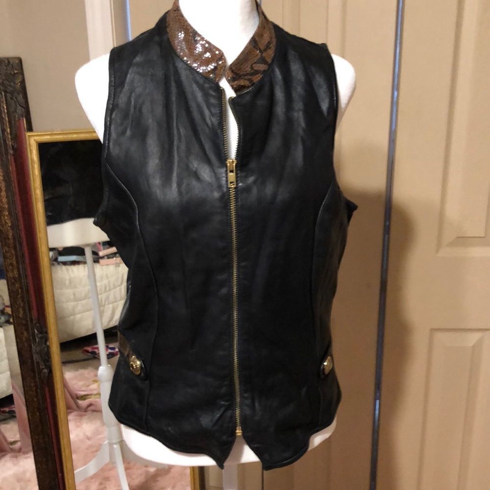 ST Maarten Dallas black leather vest with snakeskin accents. Size medium